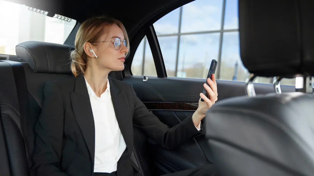 How Ting Taxis Makes Airport Transfers Seamless and Stress-Free